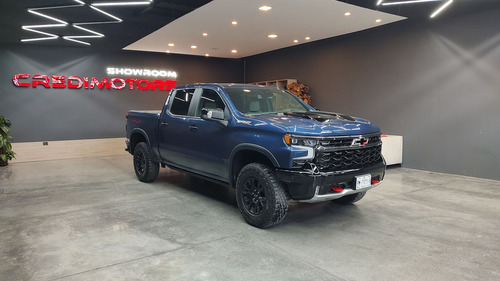 Chevrolet Cheyenne V8 Zr2 At