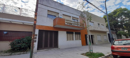 Venta Casa En Block A Refaccionar! - Coghlan