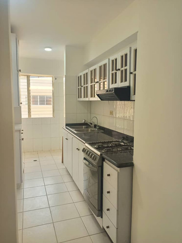 Jg Vende Apartamento En Los Mangos Res Seti Planta Y Pozo
