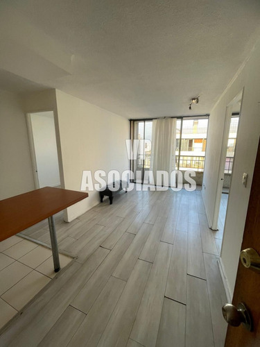 Departamento 2d Y 1b Piso 21 - Metro Ñuble.