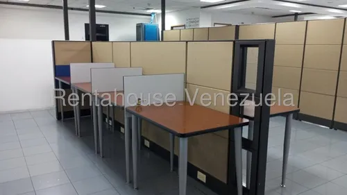 Se Alquila Oficina En La Urbina