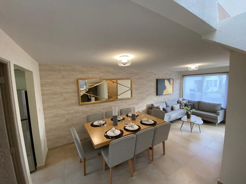 Casa Residencial En Chalco, 3 Recamaras Y 3 Baños .