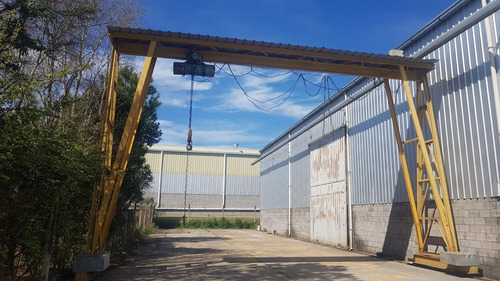 Imagen 2 de 30 de Nave Industrial - Platanos