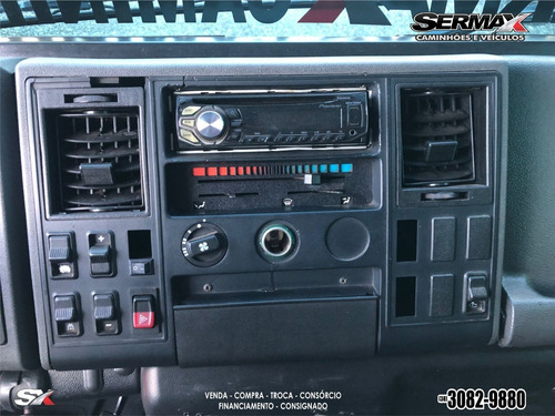 Imagem 6 de 12 de Ford Cargo 1317