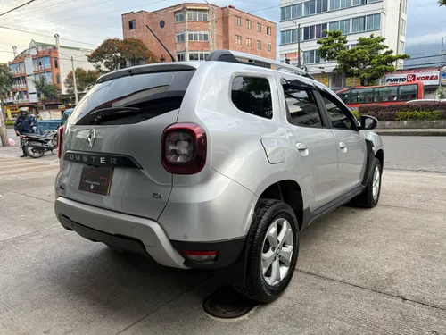 Renault Duster 1.3 Intense Cvt