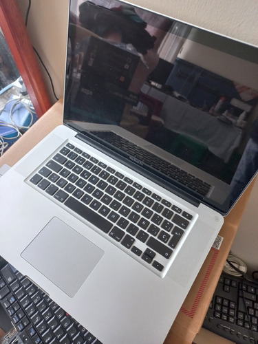 Macbook Pro A1286 Repuestos: Pantalla, Carcasa, Teclado, Pin