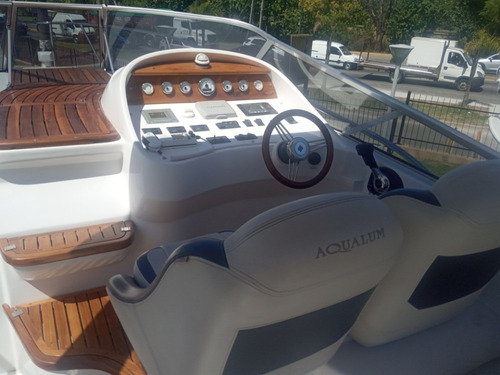 Imagen 4 de 12 de Nuevo A Botar, Crucero Daycruiser Aqualum 31