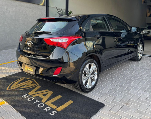 Hyundai I30 i30 1.8 16V Aut. 5p