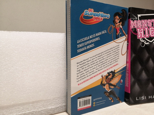 Libros.monster High. Wonder Woman. (Usado)