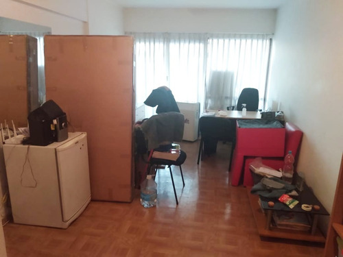Imagen 7 de 7 de Venta Departamento En Pleno Centro Santa Fe 1100 Al Frente Con Balcón Retasado