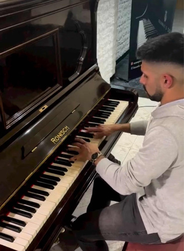 Eze Coria - Clases De Piano Virtuales/presenciales Zona Sur