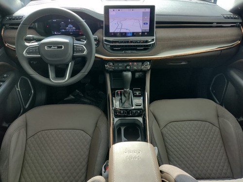 Imagem 14 de 15 de Jeep Commander Overland 7 Lugares