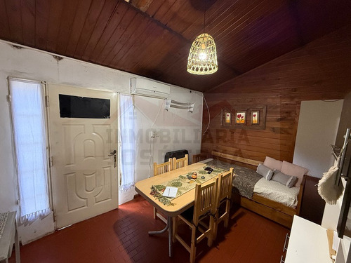 Casa 2 Dorm. En Venta - Calle 52 Nº 9 E/ Las Heras Y 111, Barrio 102 General Belgrano.