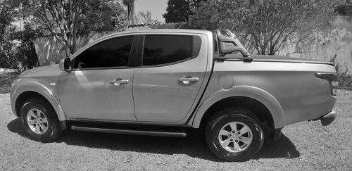 Imagem 3 de 5 de Mitsubishi L200 2.4 Triton Sport Gls Cab. Dupla 4x4 Aut. 4p