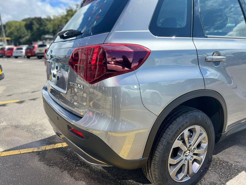 Imagen 10 de 25 de Suzuki Vitara 4x2 Automática