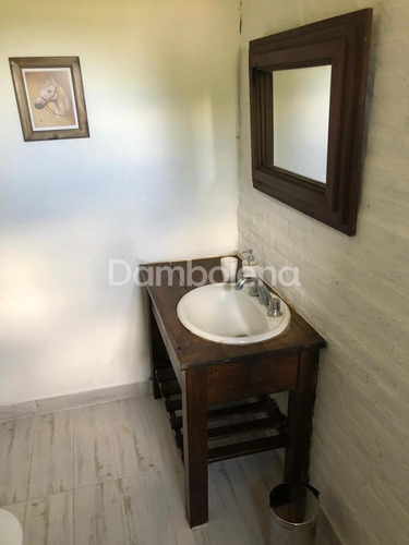 Imagen 11 de 15 de Turístico Cabaña En Venta En Gualeguaychú, Entre Ríos, Argentina