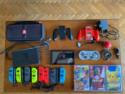 Nintendo Switch Usada + 3 Juegos + 4 Joy-con + Accesorios
