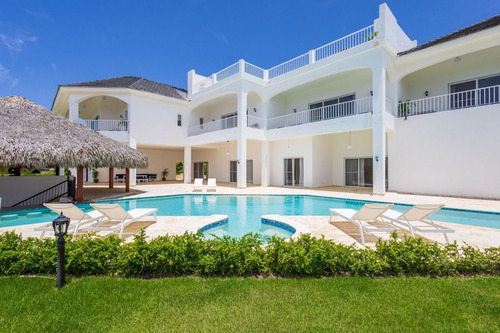Se Vende Villa De Lujo Con Vista Al Mar En Cap Cana