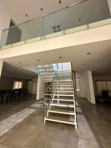 Casa En Venta En La Concepcion De Lujan