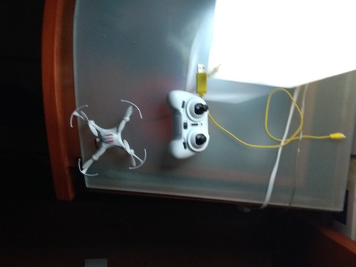 Mini Dron Con Control Y Cable Y Envio Gratis