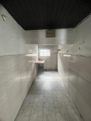 Se Alquila Apto Con Patio 2 Dormitorios En Piedras Blancas