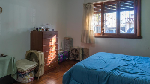 Imagen 15 de 20 de Muy Buena Casa En Esquina De 3 Amb - Martinez