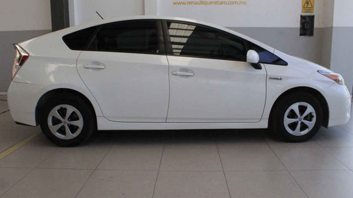 Imagen 6 de 15 de Toyota Prius 2012 4p Premium Hibrido R16
