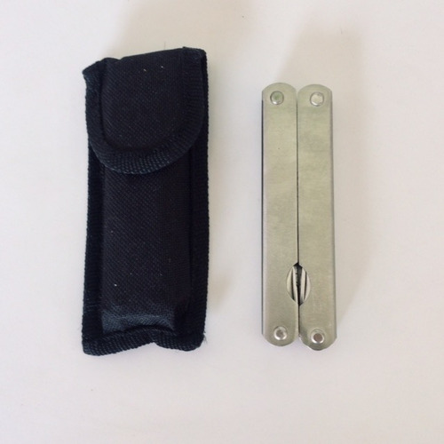 Kit Lanterna Power Light + Alicate Multitool + Pederneira
