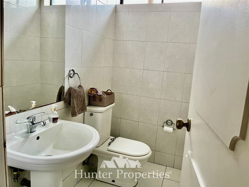 Casa En Venta De 4d3b De 365m2 En Condominio La Reina. Talca