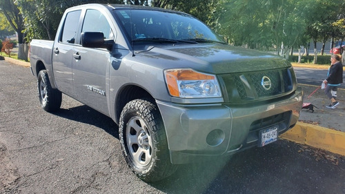 Imagen 1 de 8 de Nissan Titan 2013 5.6l Cab S V8 4x4 At
