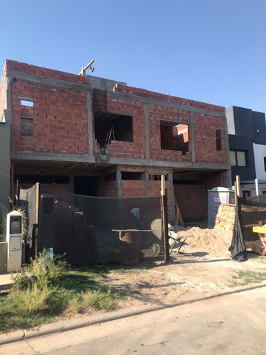 Imagen 5 de 6 de Duplex En Manantiales