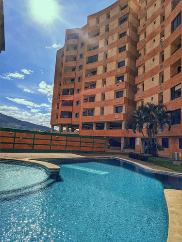 Venta De Apartamento En Naguanagua Res. Tazajal Ata-1265