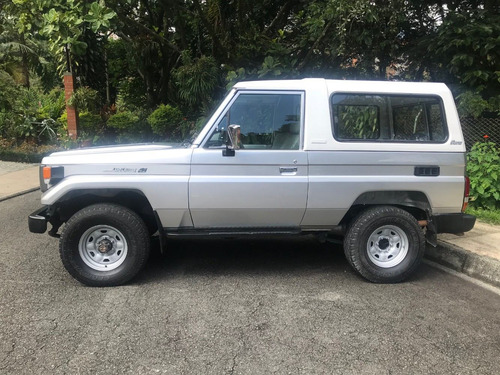 Toyota Land Cruiser Carevaca Fzj73 Mod 94
