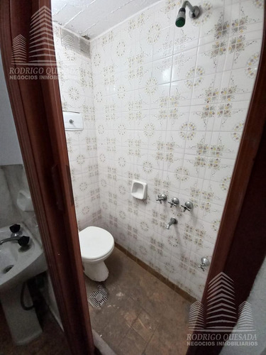 Excelente Triplex En Av. Costanera Al 1400