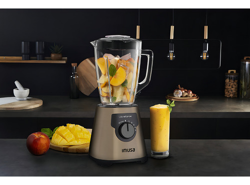 Liquidificador dourado Imusa Ultraforce com copo de vidro