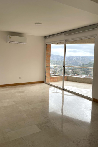 Qr Bienes Raíces Vende Apartamento Completamente Equipado.