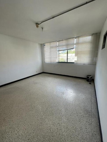 Imagen 8 de 12 de Piso Industrial En Alquiler En El Llanito