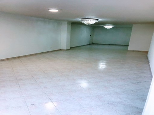 Apartamento En Venta Conquistadores 