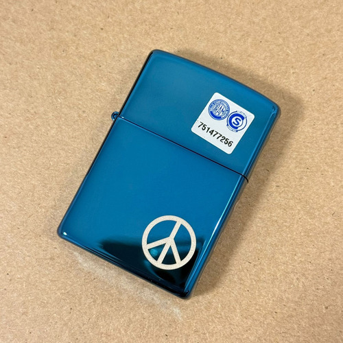 Encendedor Zippo Peace On The Side / Logo Paz Original Celeste Peace On The Side - Logo De Paz