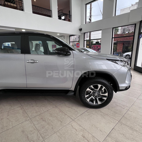 Toyota SW4 2.8 Tdi Diamante Ii 6At 7As