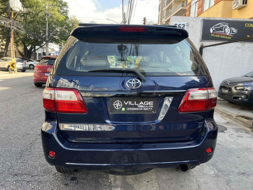Toyota Hilux SW4 3.0 SRV 4X4 7 LUGARES 16V TURBO INTERCOOLER DIESEL 4P AUTOMÁTICO