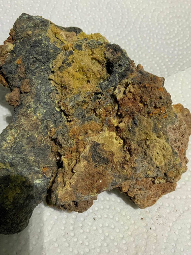 Mimetita Mineral De Colección  Mapimí Durango 1 Kg