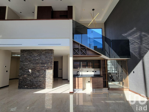 Venta Casa 4 Ambientes Misión De Los Lagos
