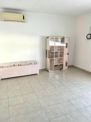 Casa En Venta Y Renta Merida, Fraccionamiento Real Montejo, Entrega Inmediata.
