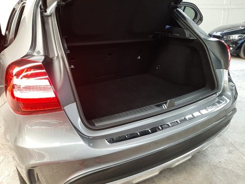 Mercedes-Benz Clase GLA 2.0 250 Cgi Sport Con Techo Panoramico At