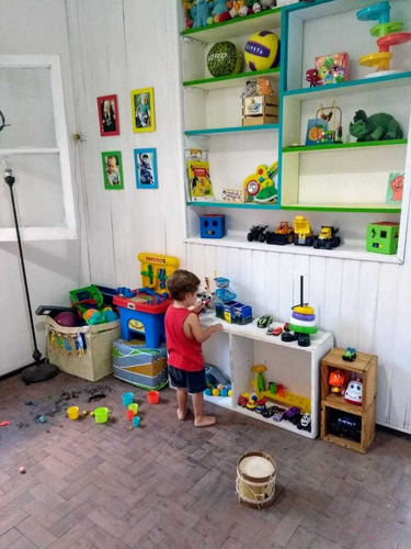 Casa De 5 Ambientes, Con Depto. Interno