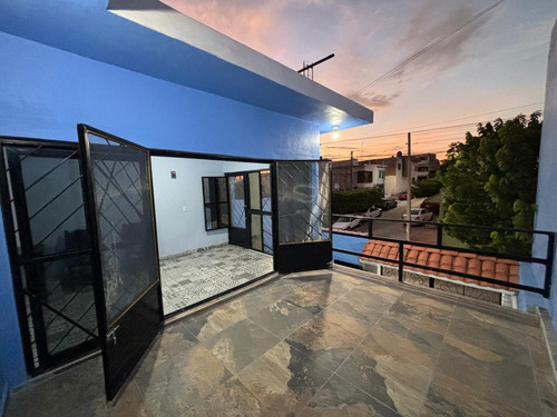 ¡estrena Departamento En Planta Alta: Diseño, Frescura Y Una Ubicación Privilegiada En Monte Azul!