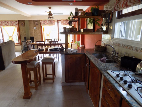Chalet De 5 Ambientes, Galpon De 12x20 Mts, Bascula P/70 Toneladas Y Oficina