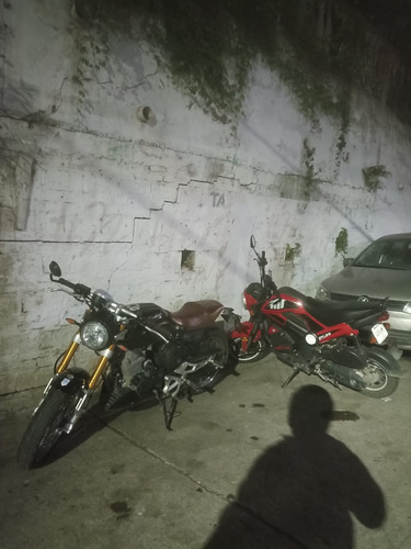 Moto Negra Con Barras Amarillas, Sin Adeudos Y Al 100