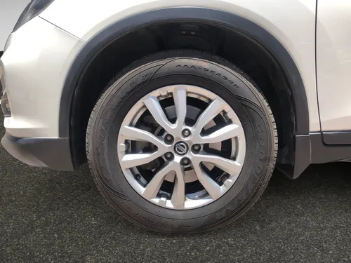 Nissan X-Trail 2.5 Sense 2 Row Cvt